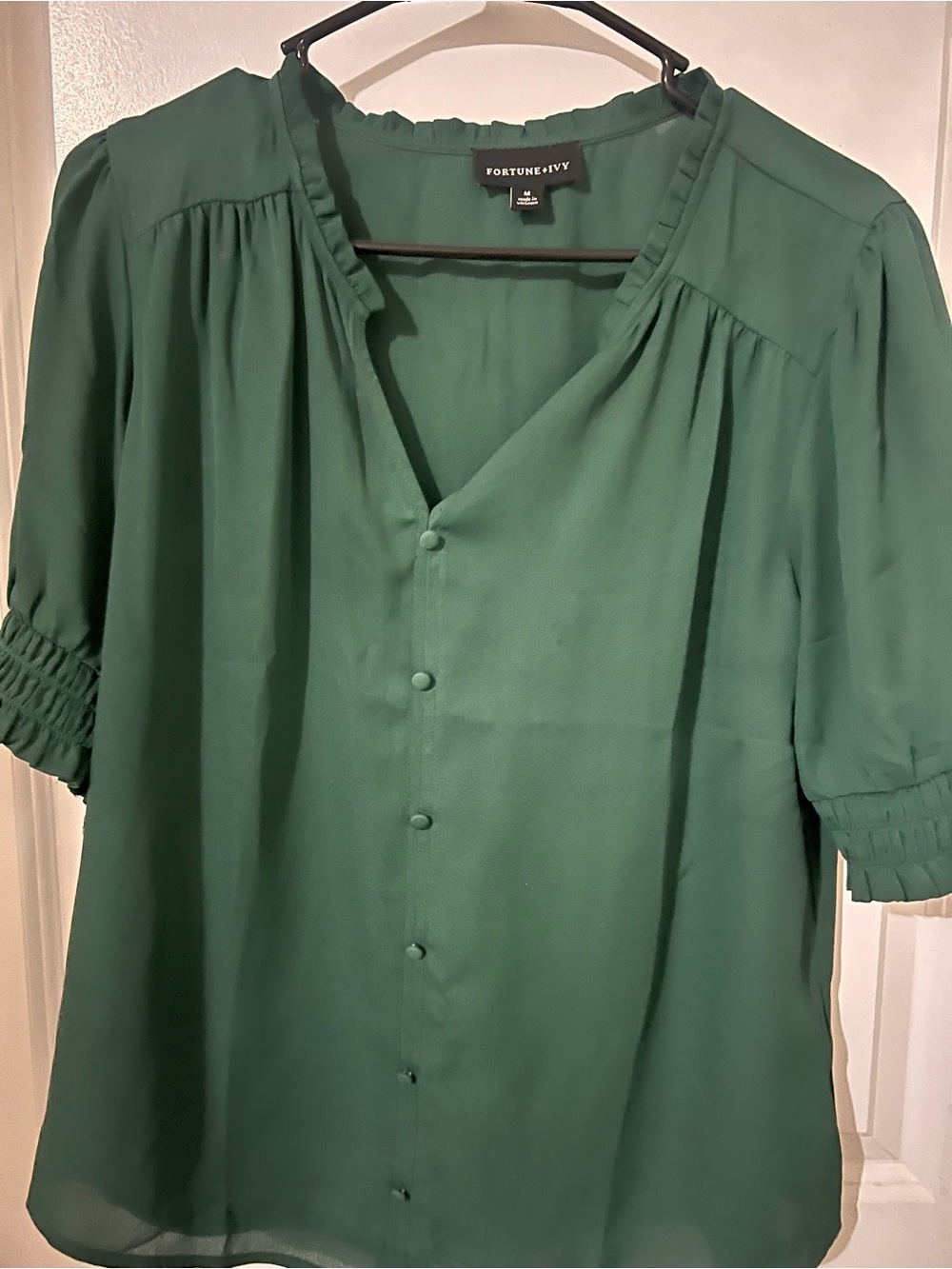 Fortune and Ivy Elbow length Sleeve Green Button-Front Blouse